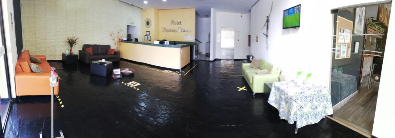 Hotel Pinares Plaza Перейра Екстер'єр фото