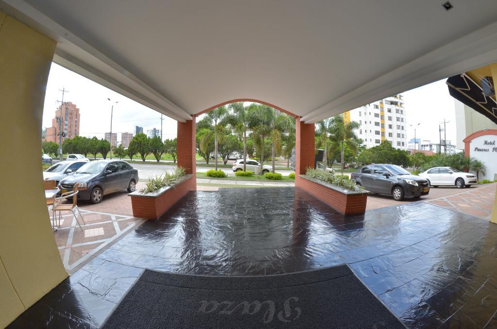 Hotel Pinares Plaza Перейра Екстер'єр фото