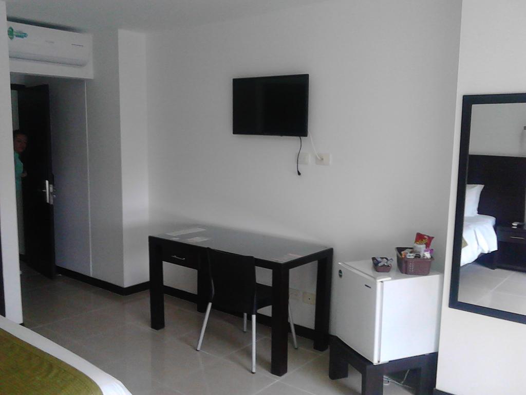 Hotel Pinares Plaza Перейра Екстер'єр фото