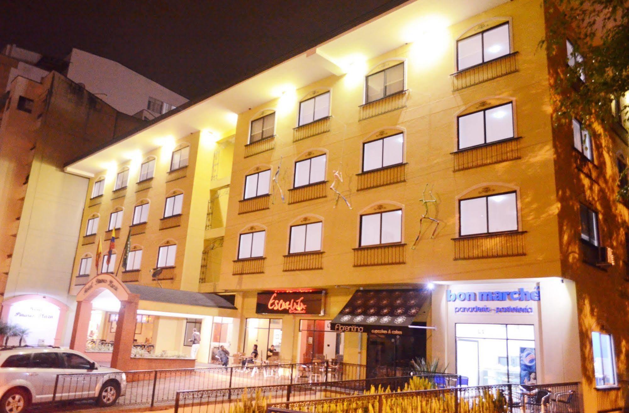 Hotel Pinares Plaza Перейра Екстер'єр фото